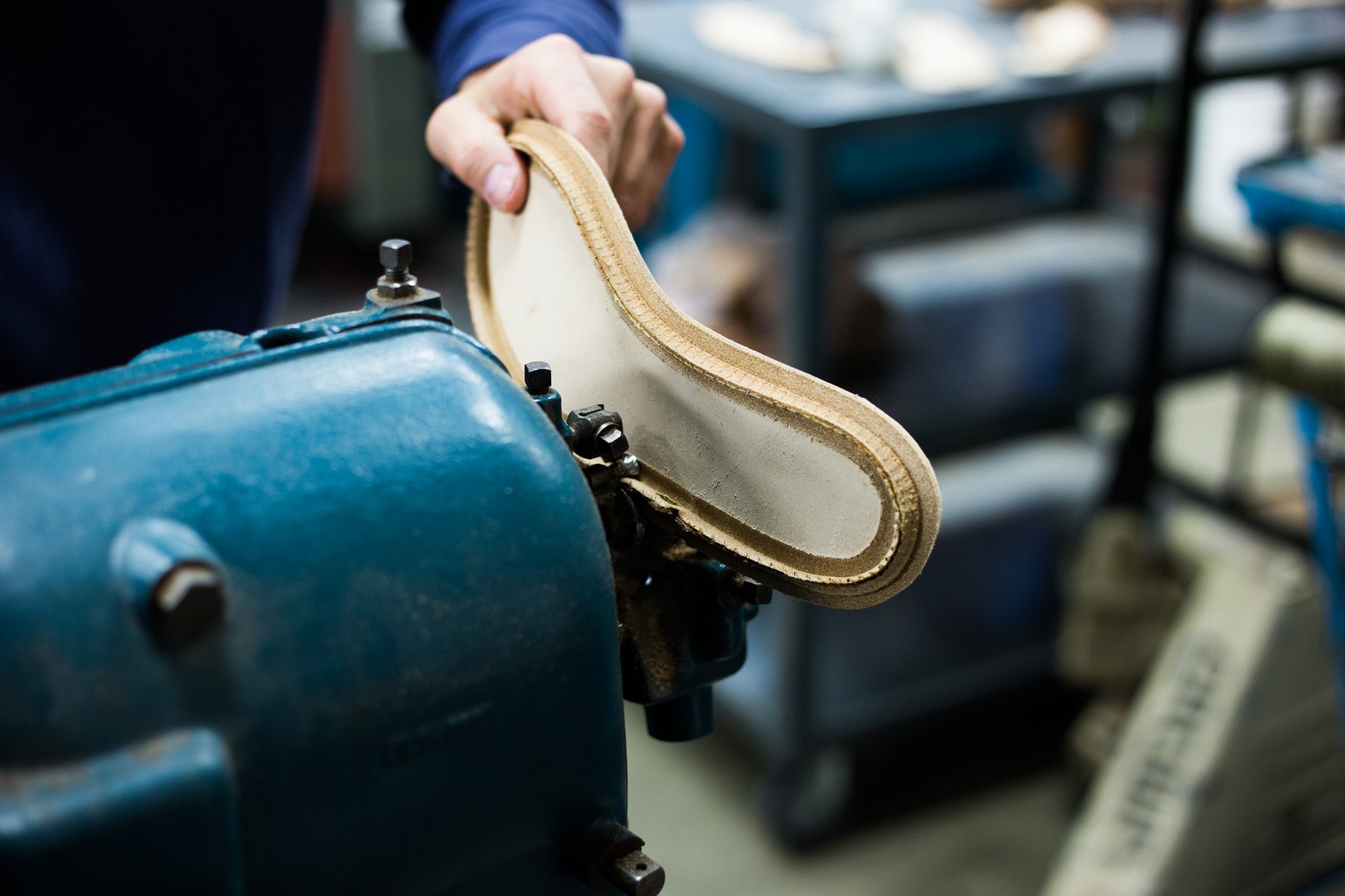 Création d’un mur gravé machine chez Viberg. (Source : Viberg)