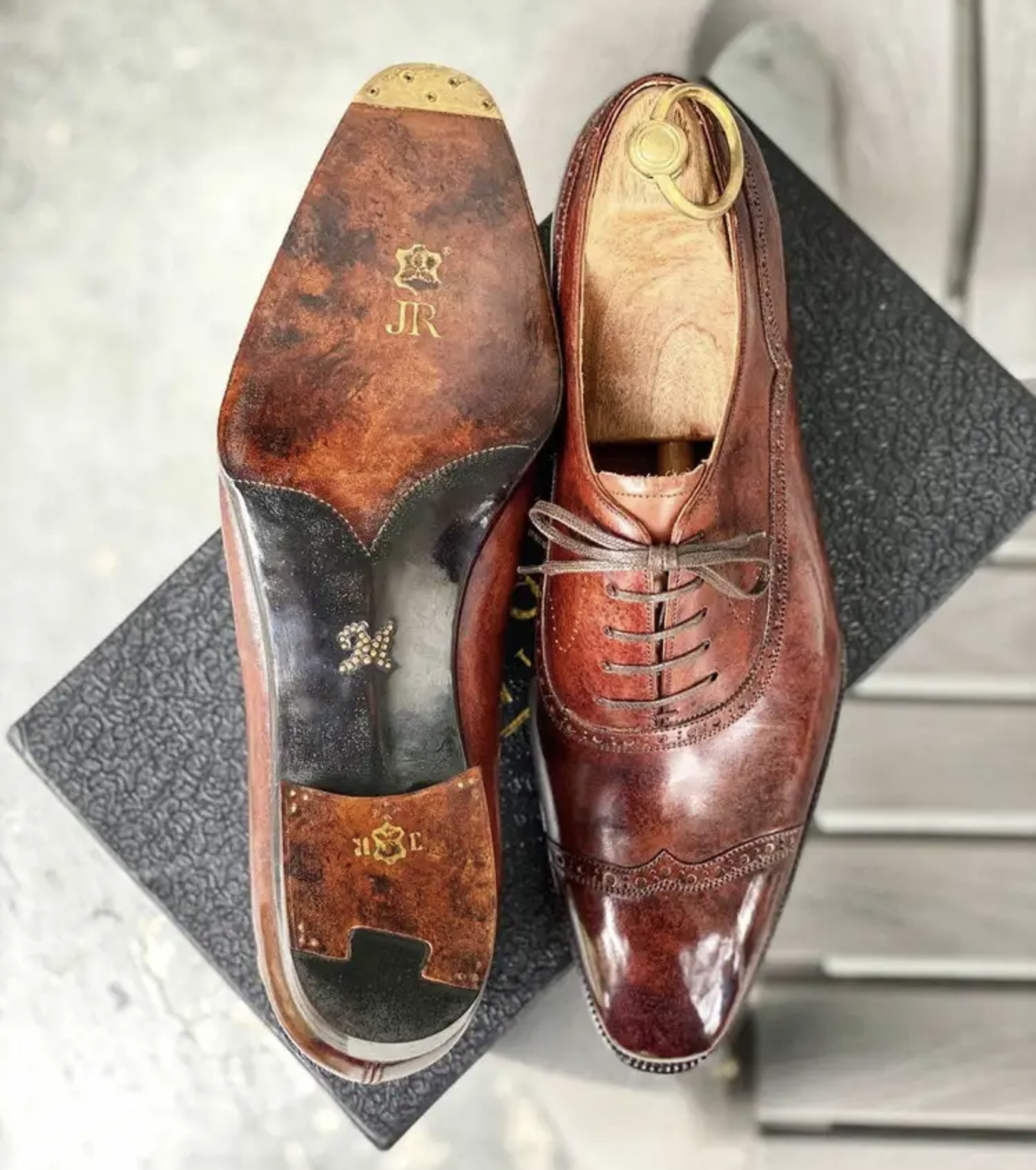 Une patine sur une semelle JR par Winson Shoemaker. (Source: Winson Shoemaker)